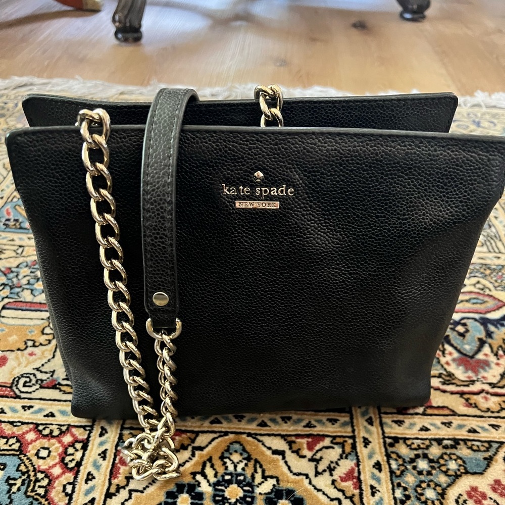 Black Kate Spade cross body/ shoulder leather purse (pretty good condition)